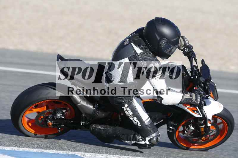 /Archiv-2025/02 28.-31.01.2025 Moto Center Thun Jerez/gruen-green/4